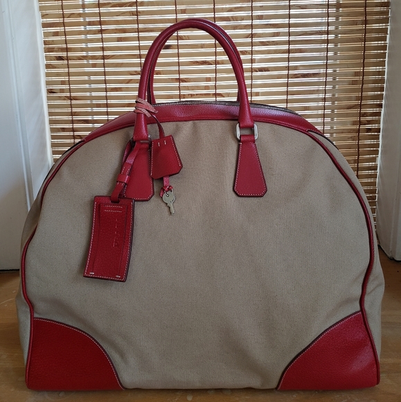 Rare Find Prada travel bag - Picture 2 of 13